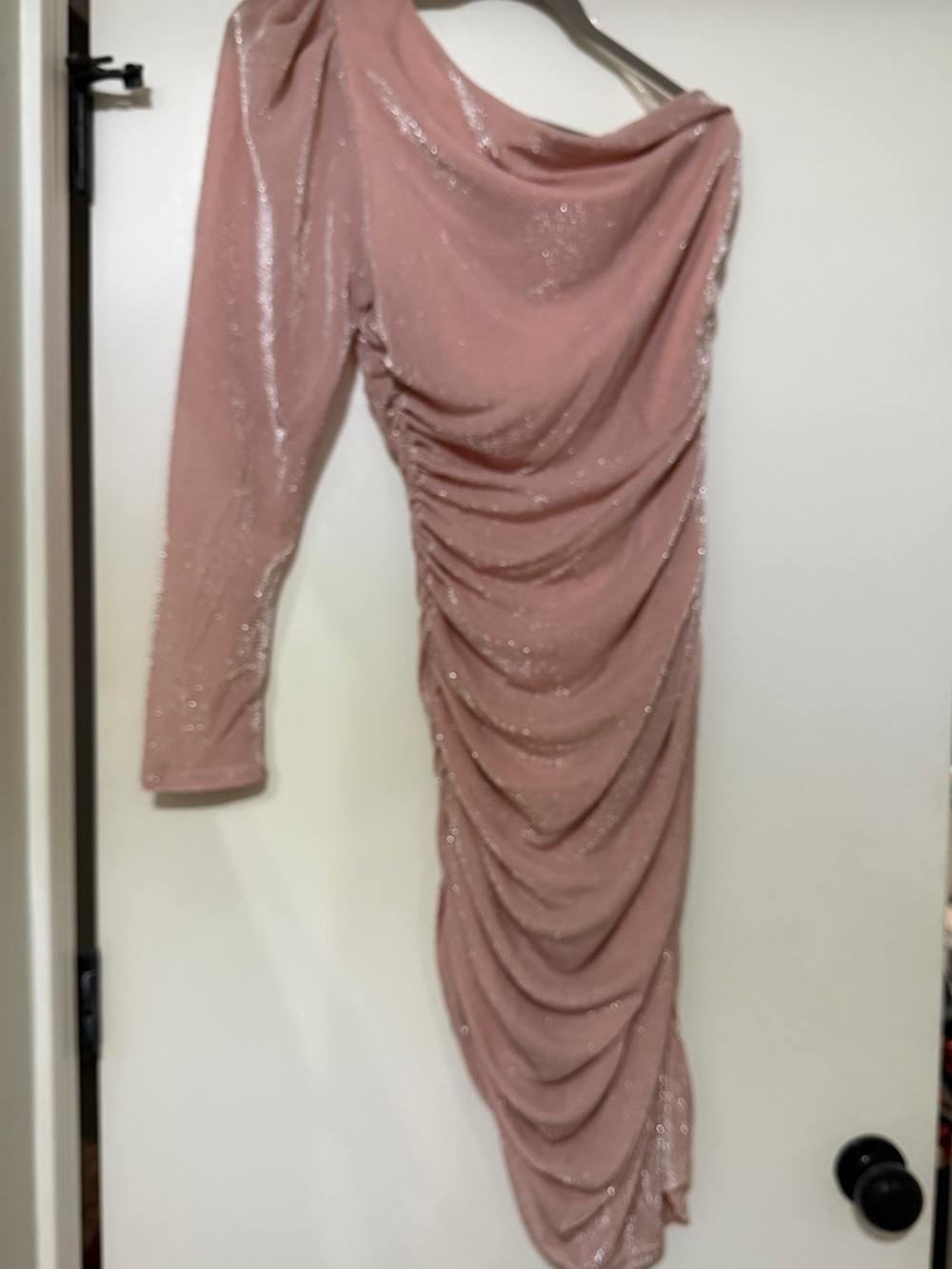 Andree by unit One-Shoulder Ruched Sparkle Midi Dress - Dusty Rose